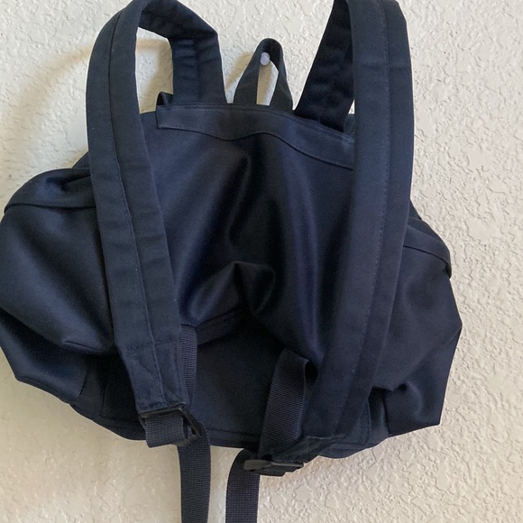 ♥️Lightweight Backpack♥️ - Picture 2 of 4